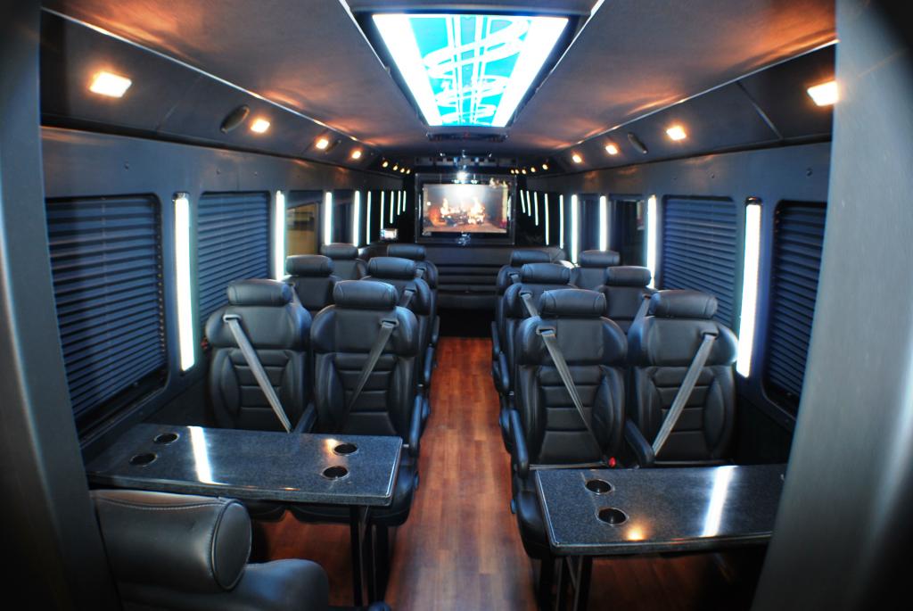 charter bus rental Lakewood Colorado